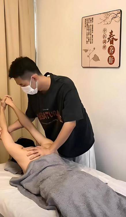 久久成人影院的相关介绍