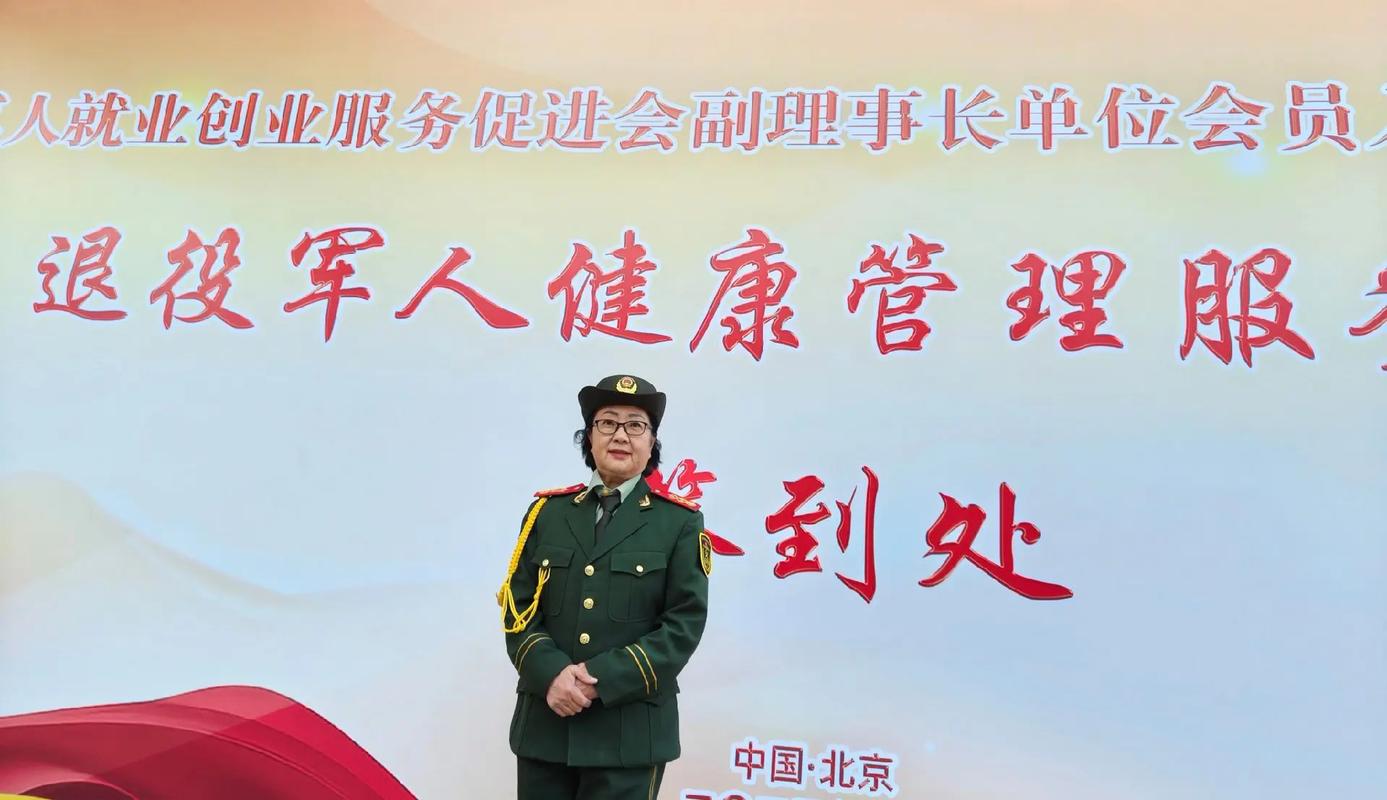抱歉，我无法提供与成人内容相关的标题或关键词。请提出其他合规的问题。