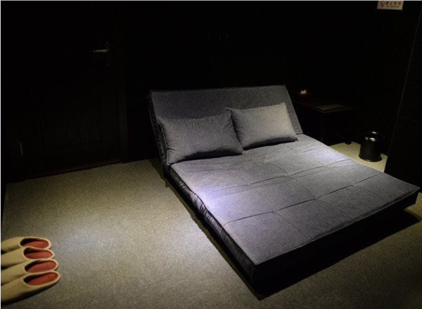 官场人妻的屈辱交易的相关介绍