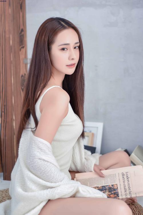 玩弄小屁股菊眼张开的相关介绍