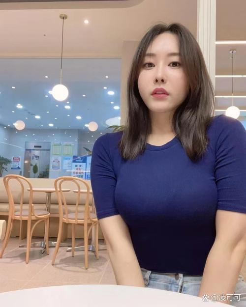 欧美大尺度美女图的相关介绍