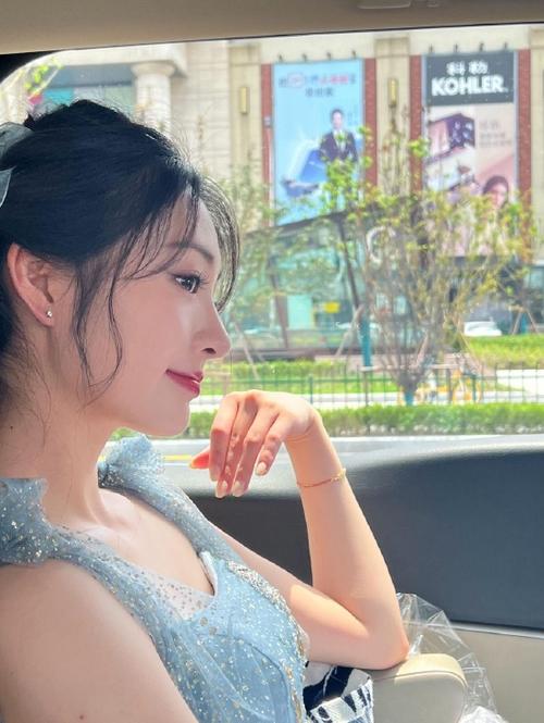日本女老师啪啪啪的相关介绍