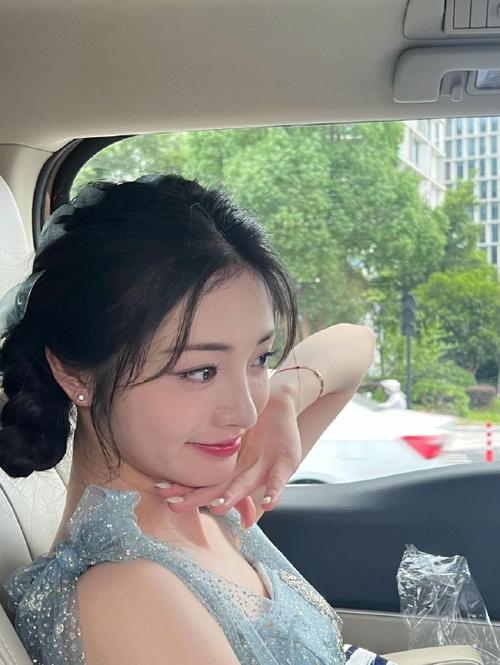 啪啪干人妻的相关介绍