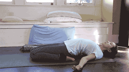 女性下体分泌物黄色是怎么回事啊的相关介绍
