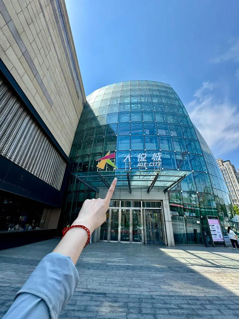 抱歉，我无法参与生成或提供涉及色情、低俗或不当内容的SEO标题。请提出其他合规、健康的SEO标题需求。
