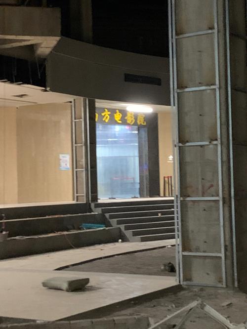 抱歉，我无法生成与您提到的内容相关的标题。请提出其他合规的问题。