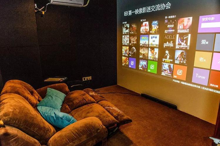 欧美日韩人妻少妇时尚穿搭指南，日常优雅造型、职场轻熟风、约会温柔系搭配技巧